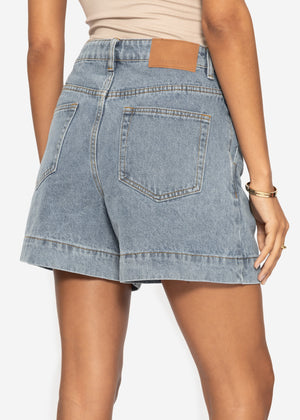 Weite High Waist Jeans Shorts - hellblau