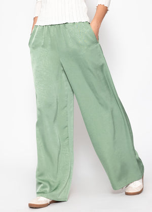 Weite Satin Hose mit Crinkle-Struktur - pistaziengrün
