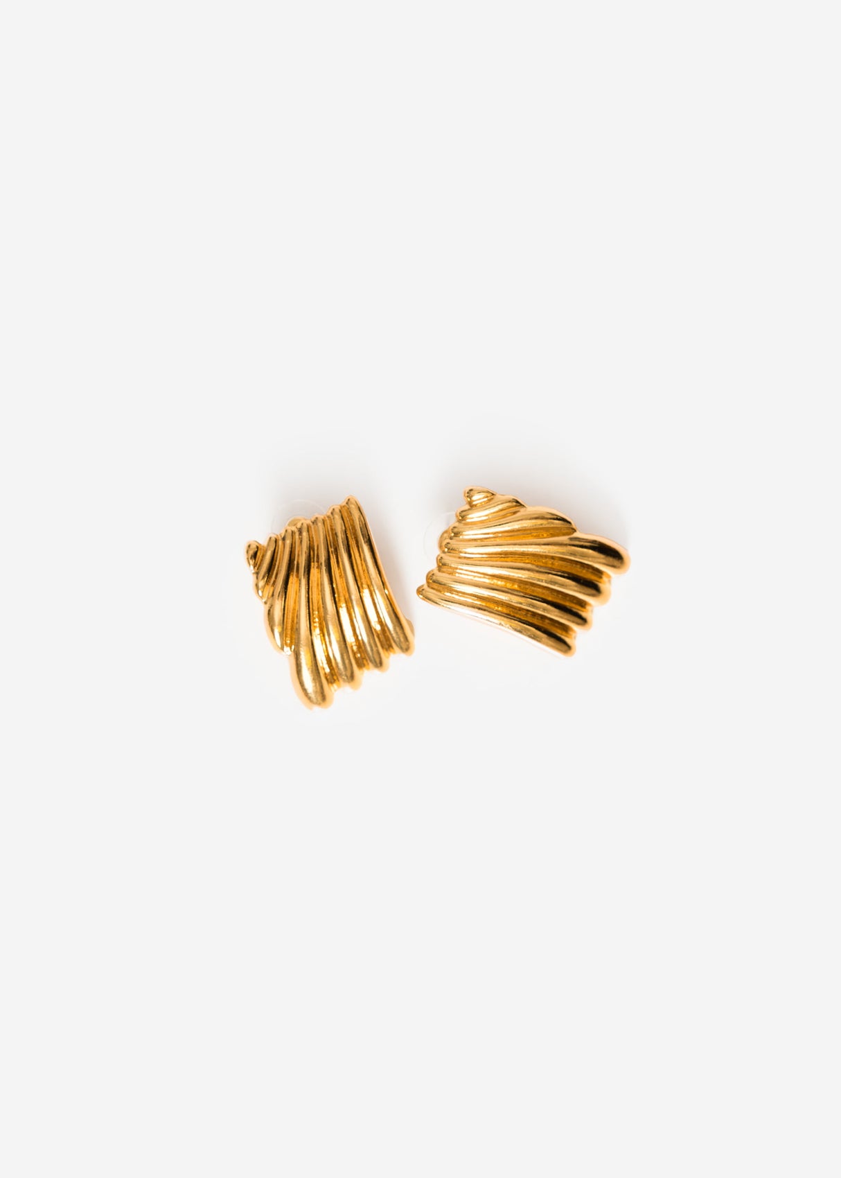 Wellenförmige Ohrstecker - gold