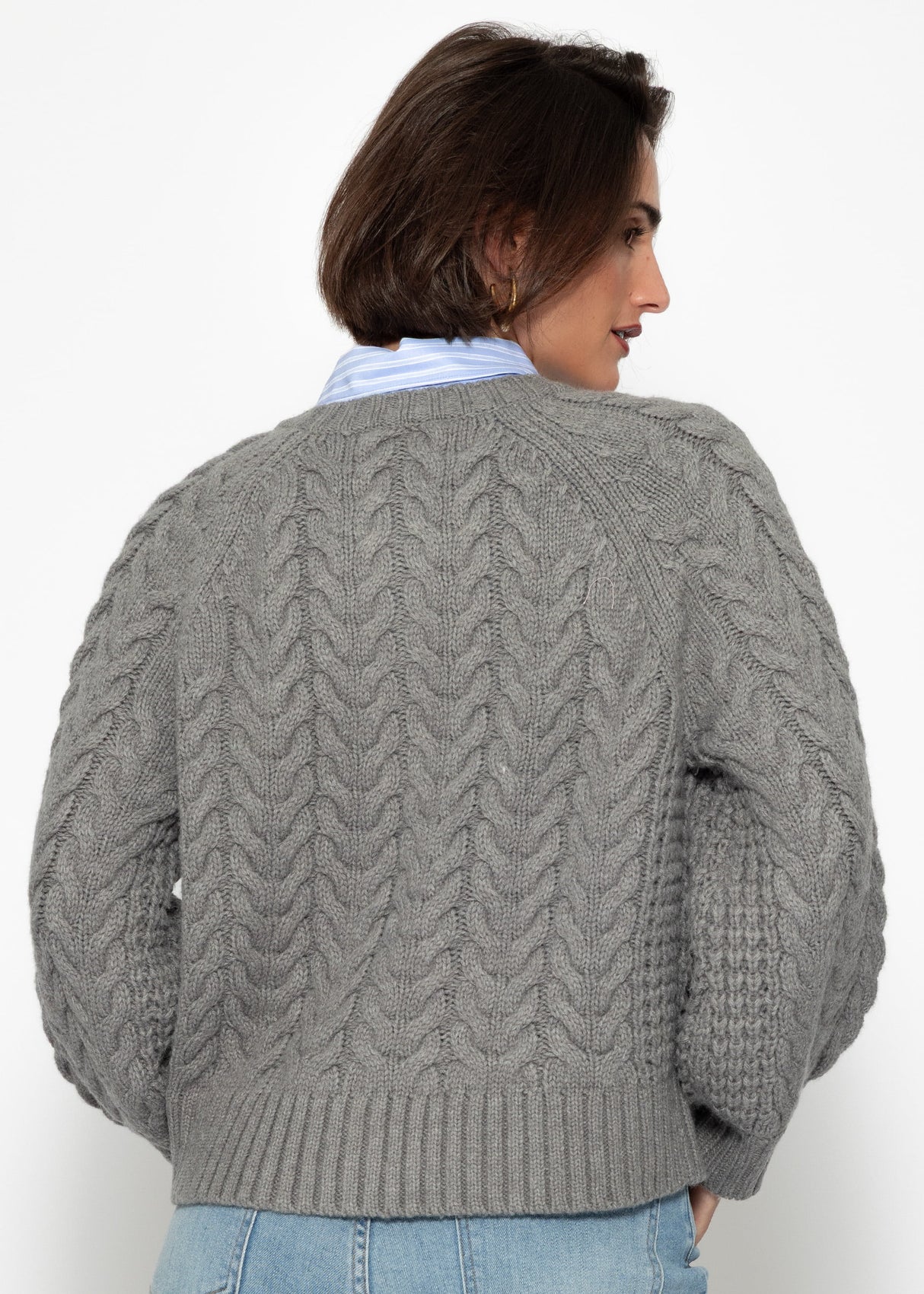 Cable-knit cardigan with round neck - grey