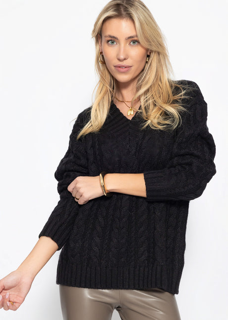 Zopfstrickpullover mit V-Ausschnitt - schwarz von SASSYCLASSY
