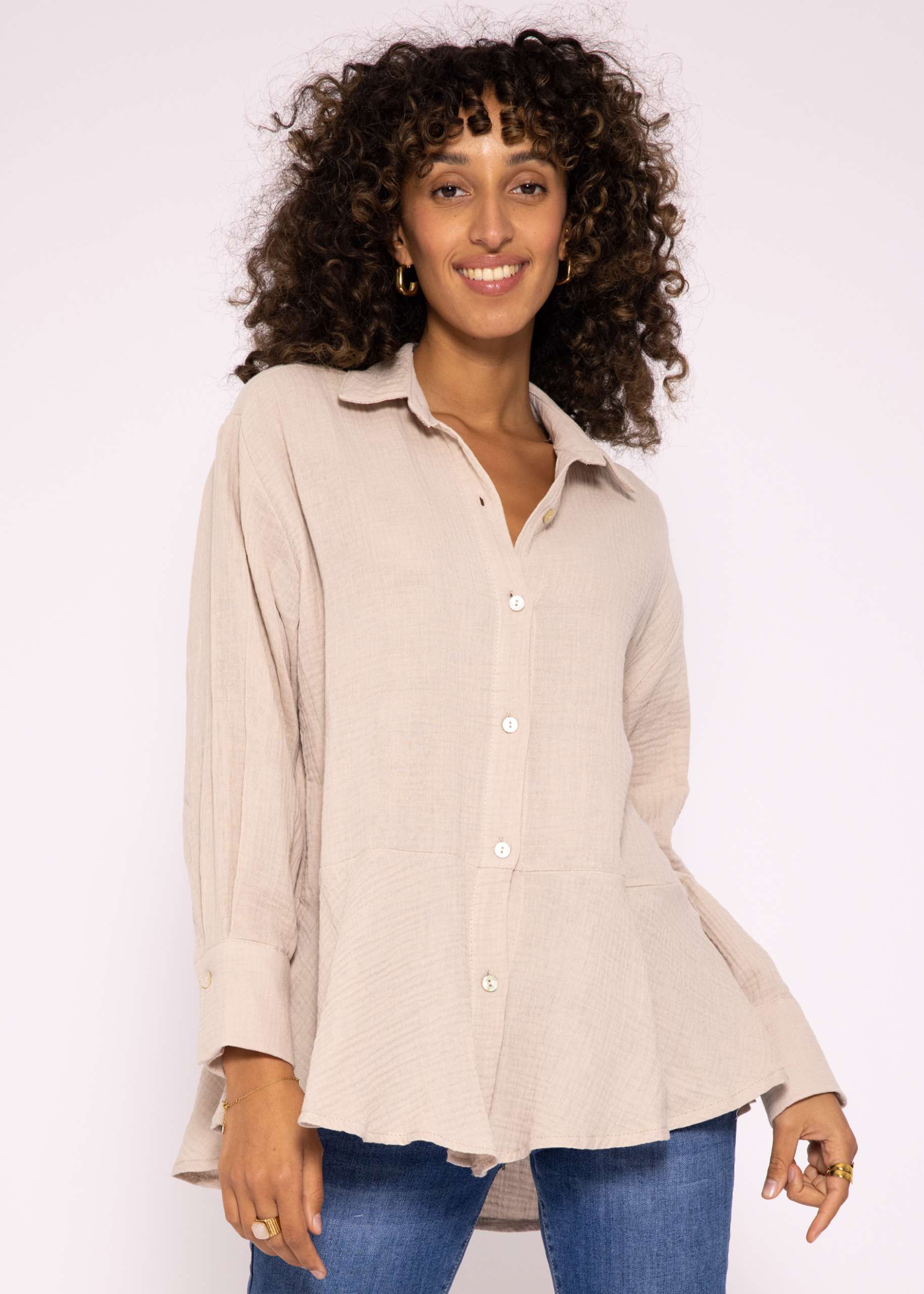 Musselin Bluse mit Volant, beige