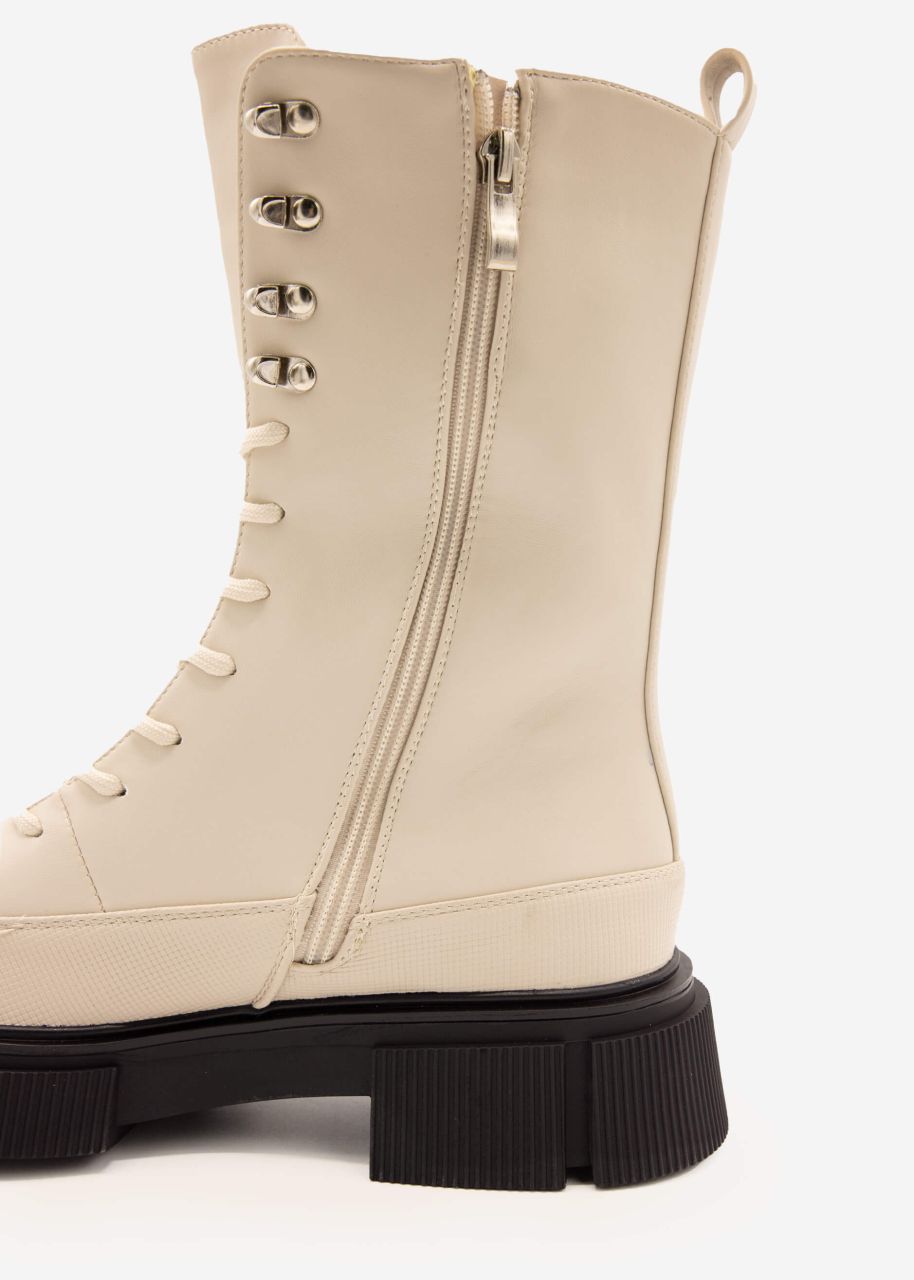 Plateau-Boots mit Schnürung, beige