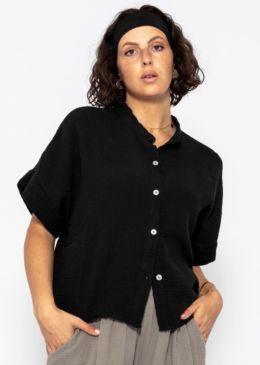 Musselin Bluse mit angeschnittenem kurzen Arm - schwarz