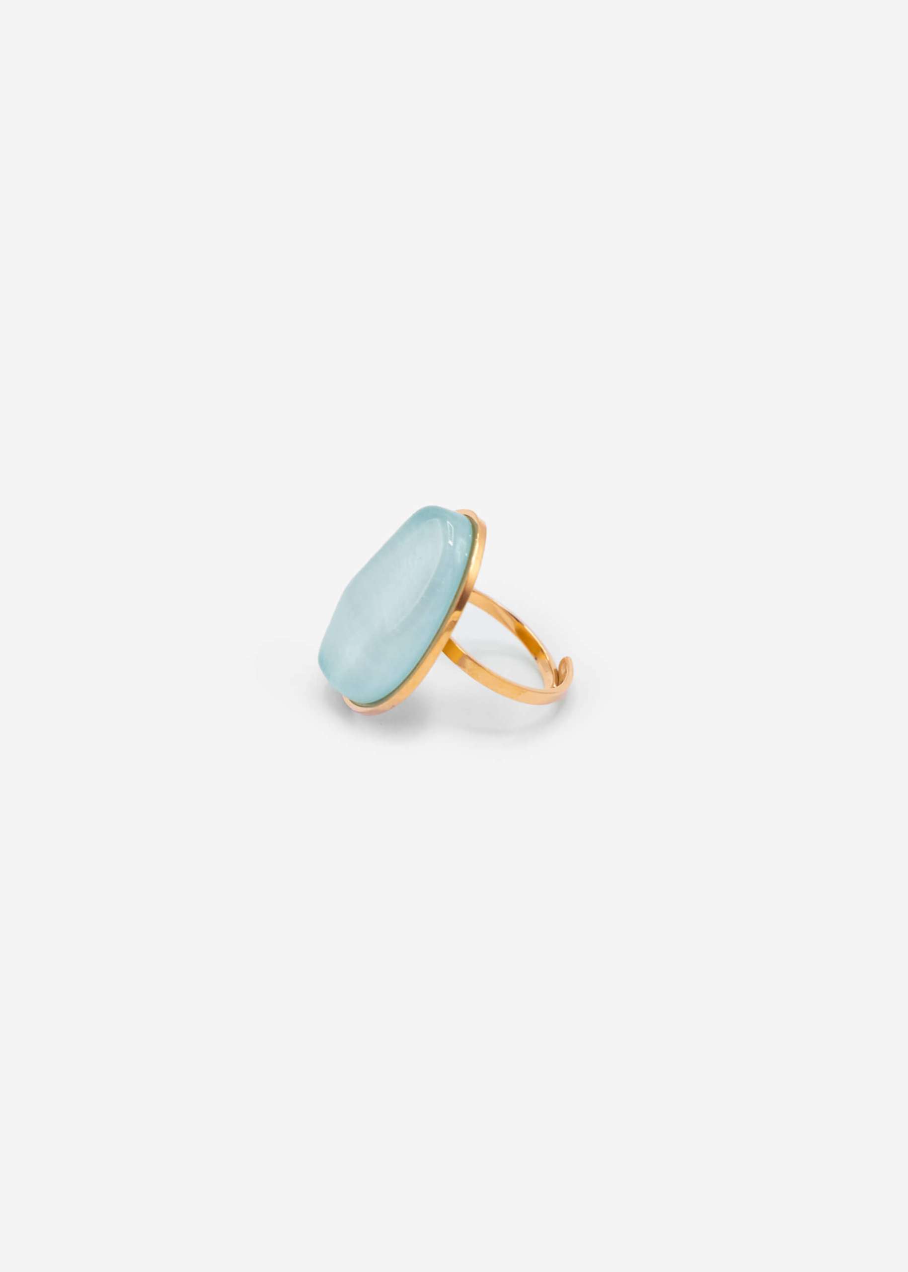 Ring mit hellblauem Schmuckstein - gold