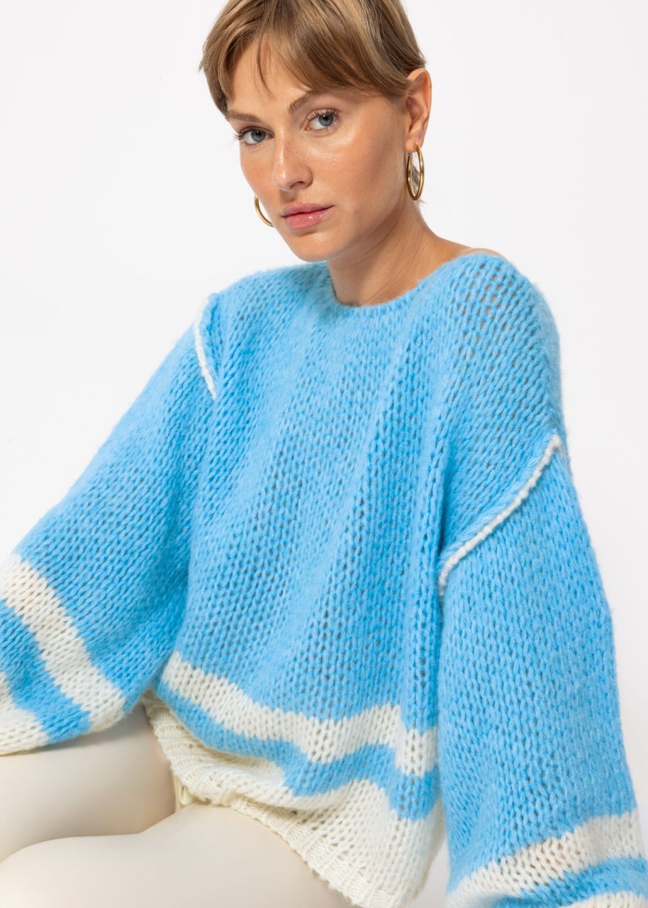 Pullover mit gestreiftem Saumende - eisblau-offwhite