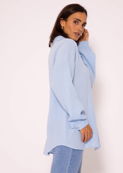 Musselin Bluse mit abgerundetem Saum, hellblau