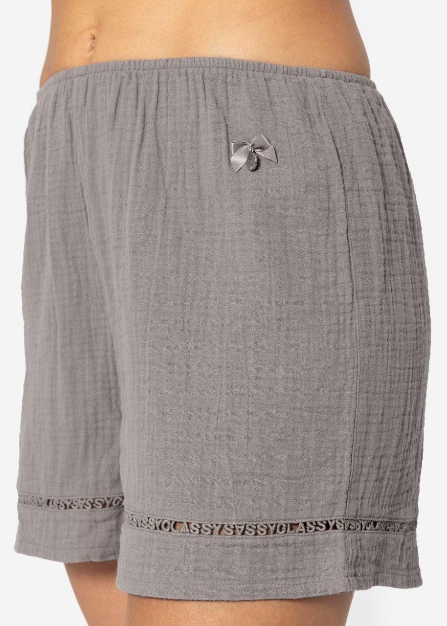 Musselin Pyjamashorts mit Spitzenborte - taupe