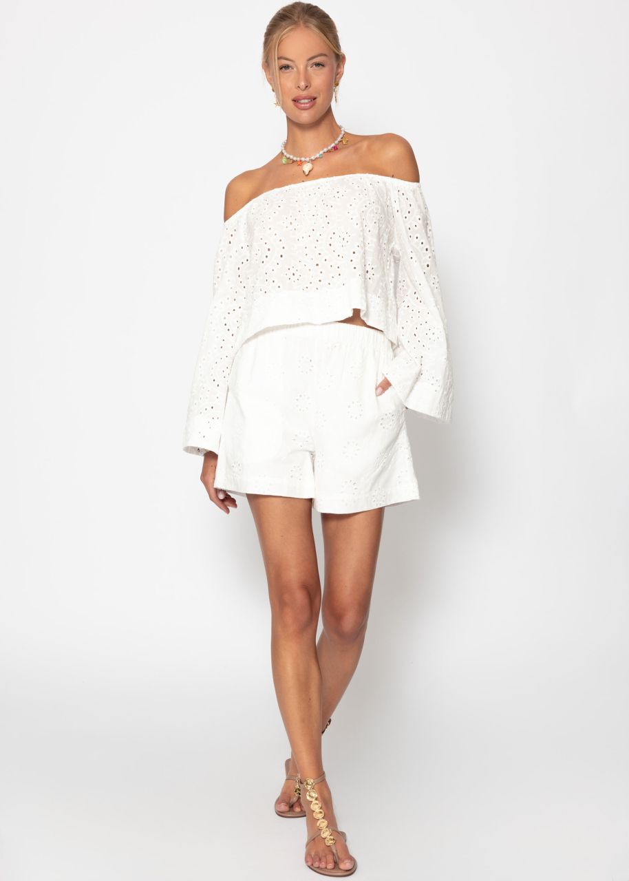 Shorts mit Lochstickerei - weiß
