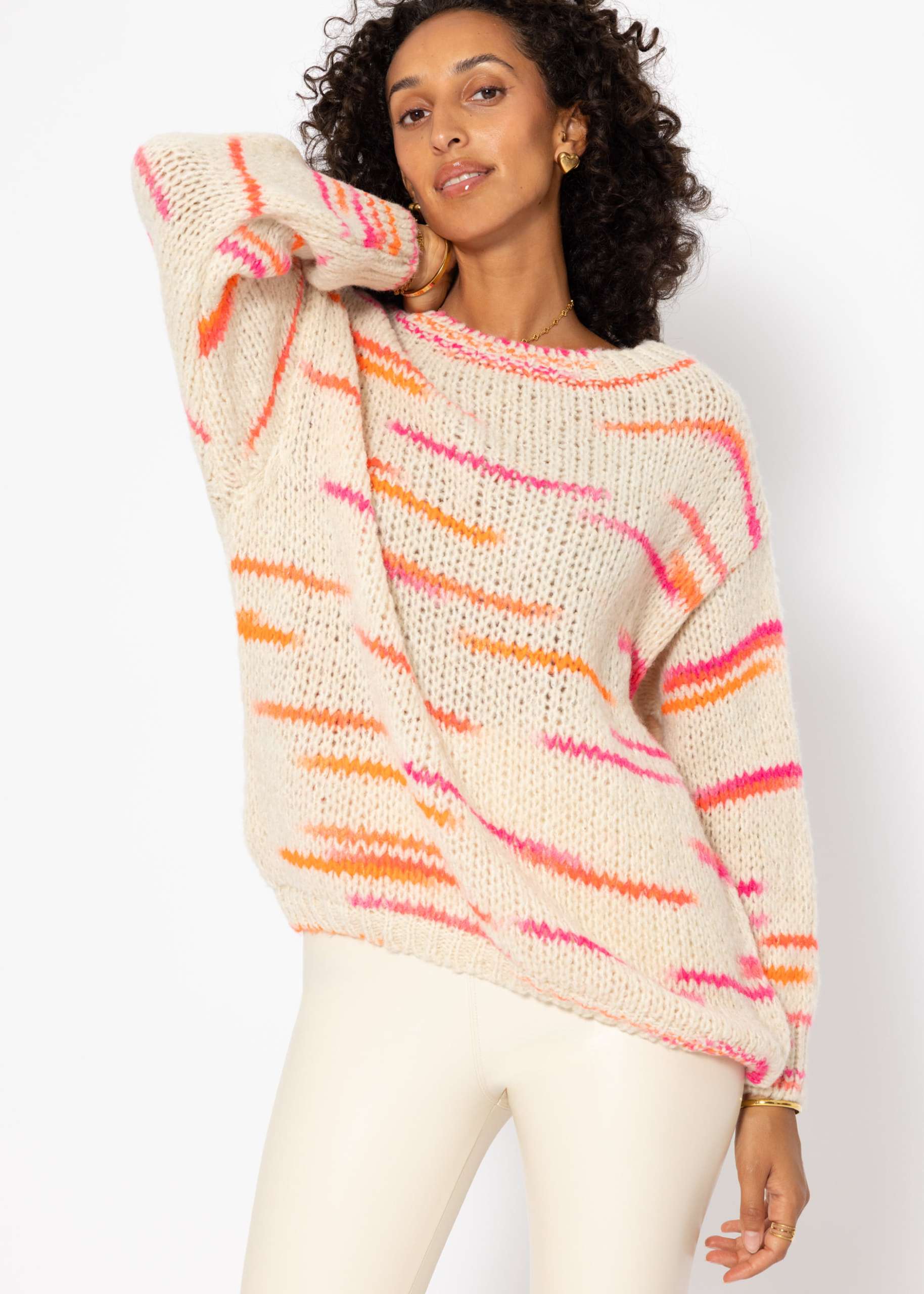 Oversize Pullover mit orange und pink Streifen - beige