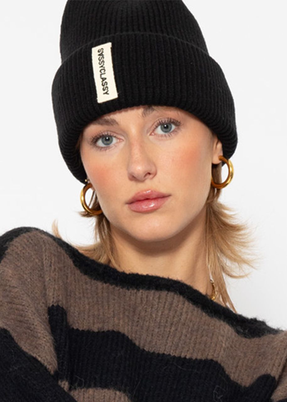 SASSYCLASSY Beanie - schwarz