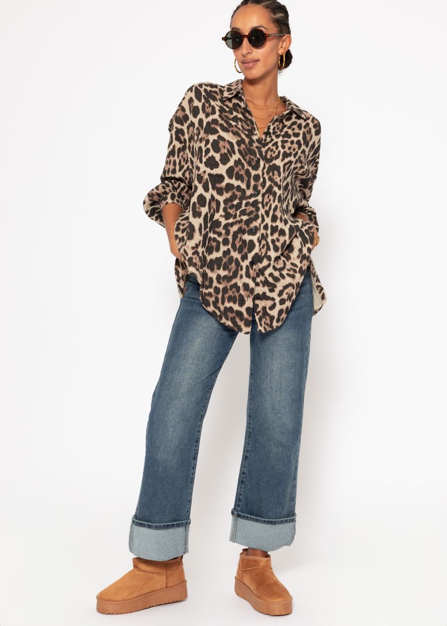 Oversize Musselin Bluse mit Leo-Print - hellbeige