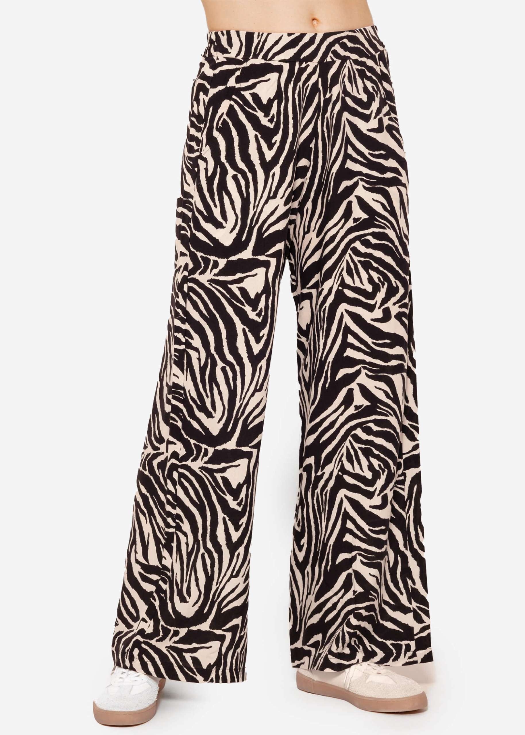 Lässige Hose mit Zebra Print - schwarz-weiß