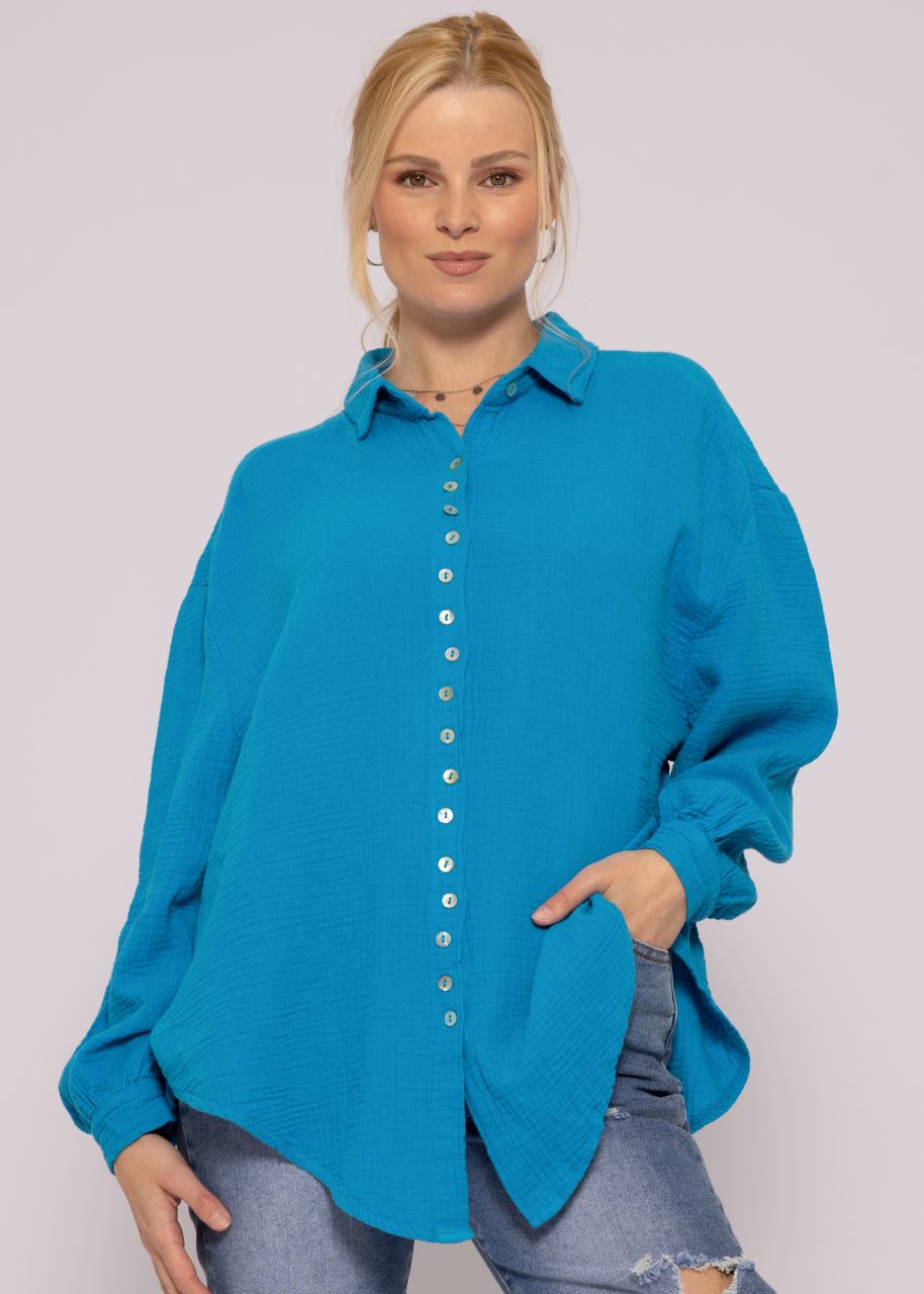 Oversize Musselin Blusenhemd mit vielen Knöpfen, blau