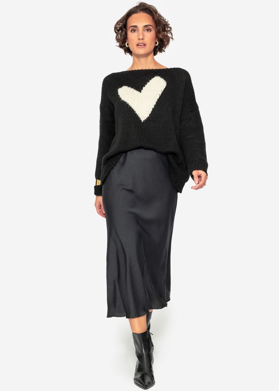 Oversize Pullover mit weißem Herz - schwarz