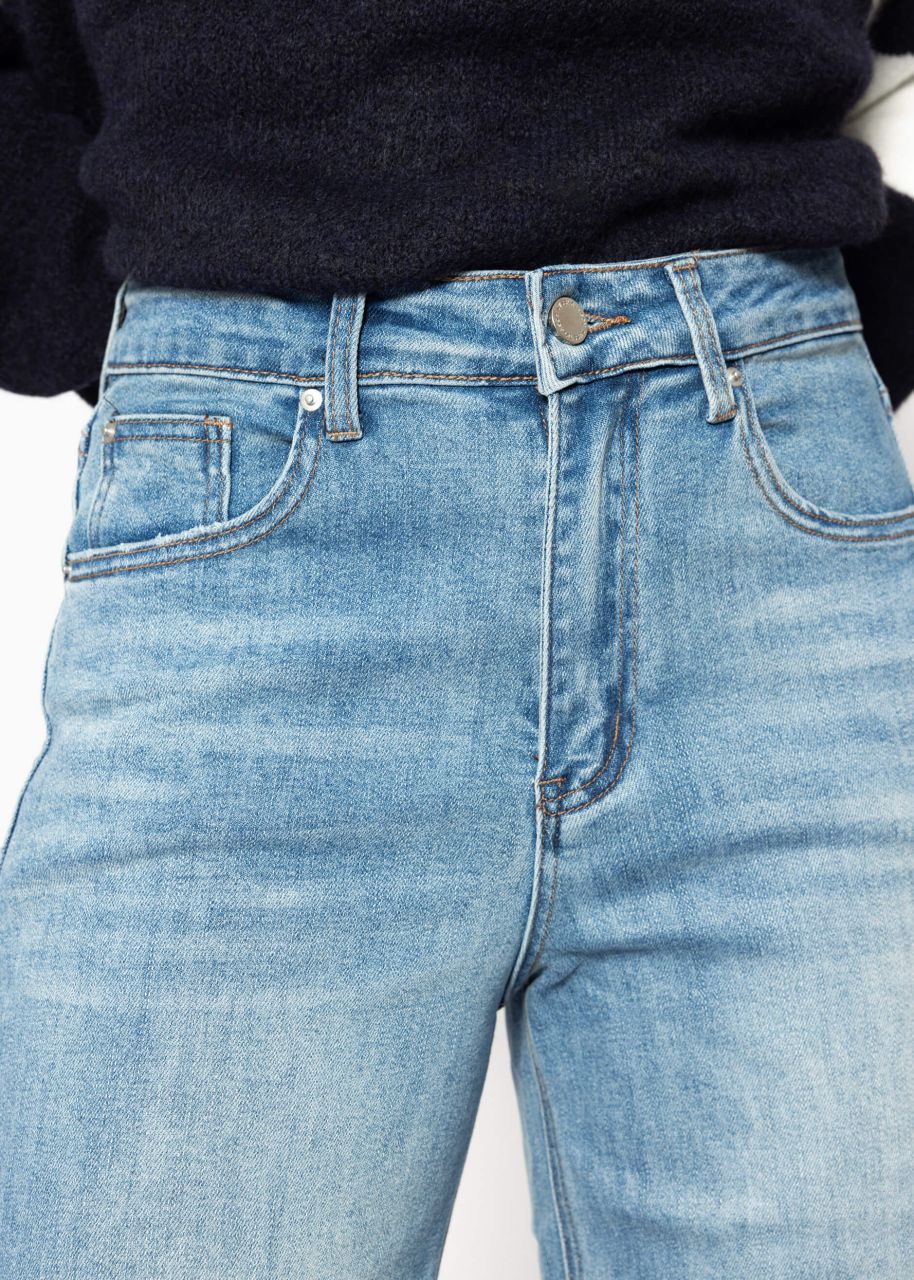 Jeans mit weitem Bein - blau