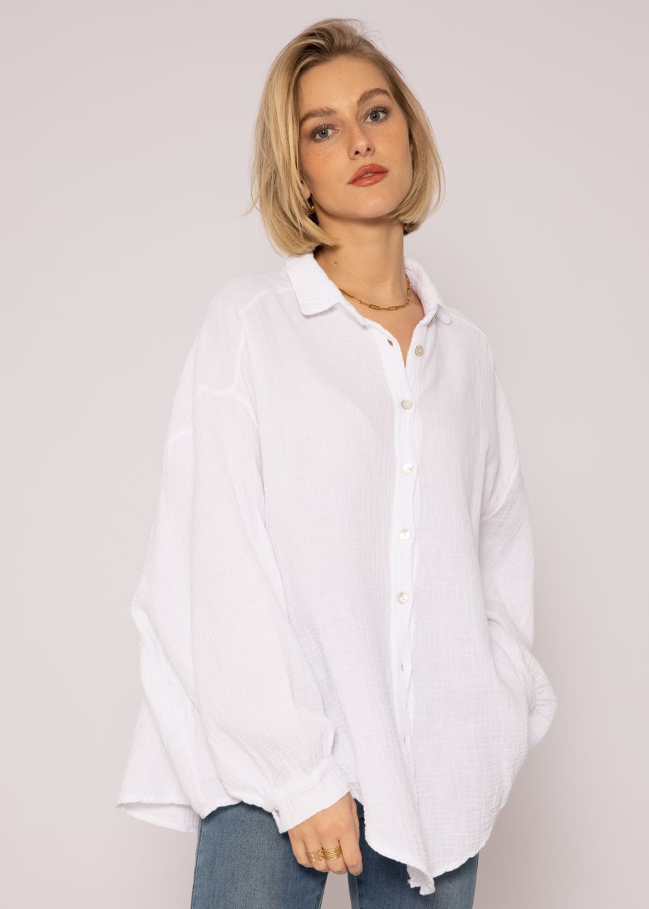 Ultra oversize Musselin-Blusenhemd, kürzere Variante, weiß