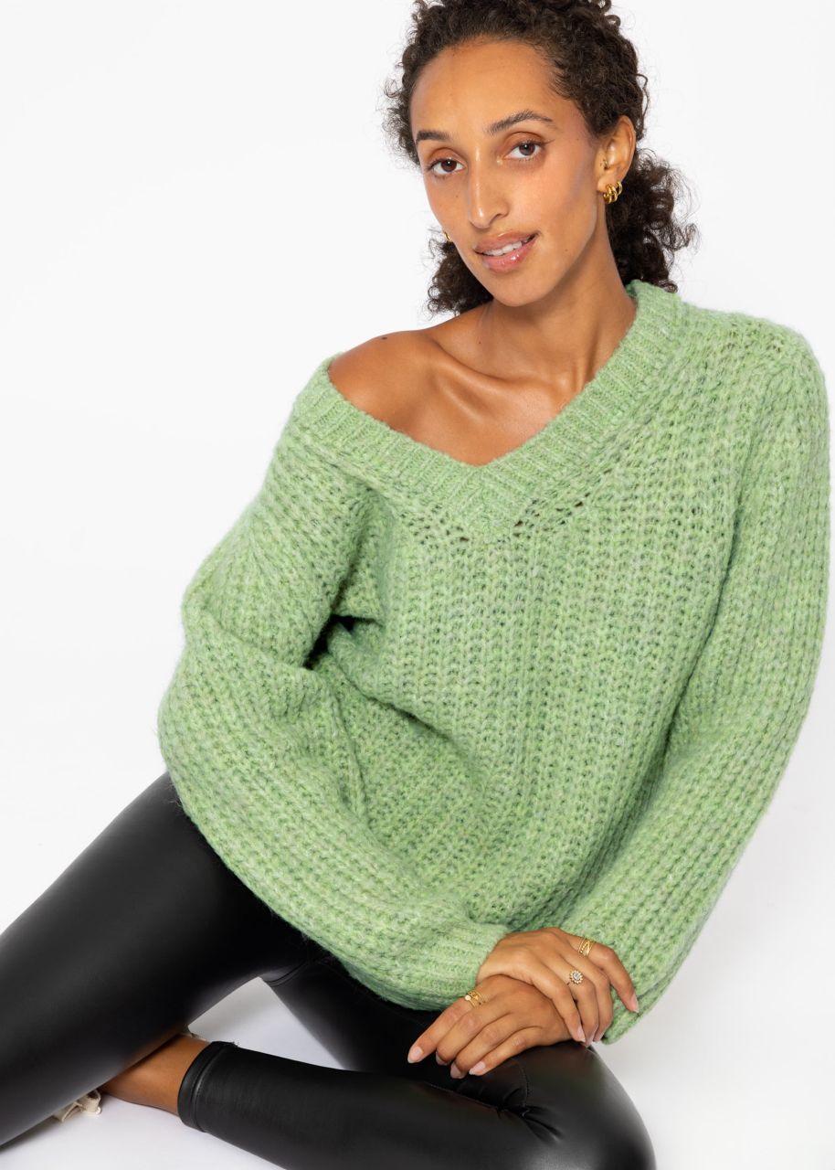 Oversize Grobstrick Pullover mit V-Ausschnitt - salbeigrün