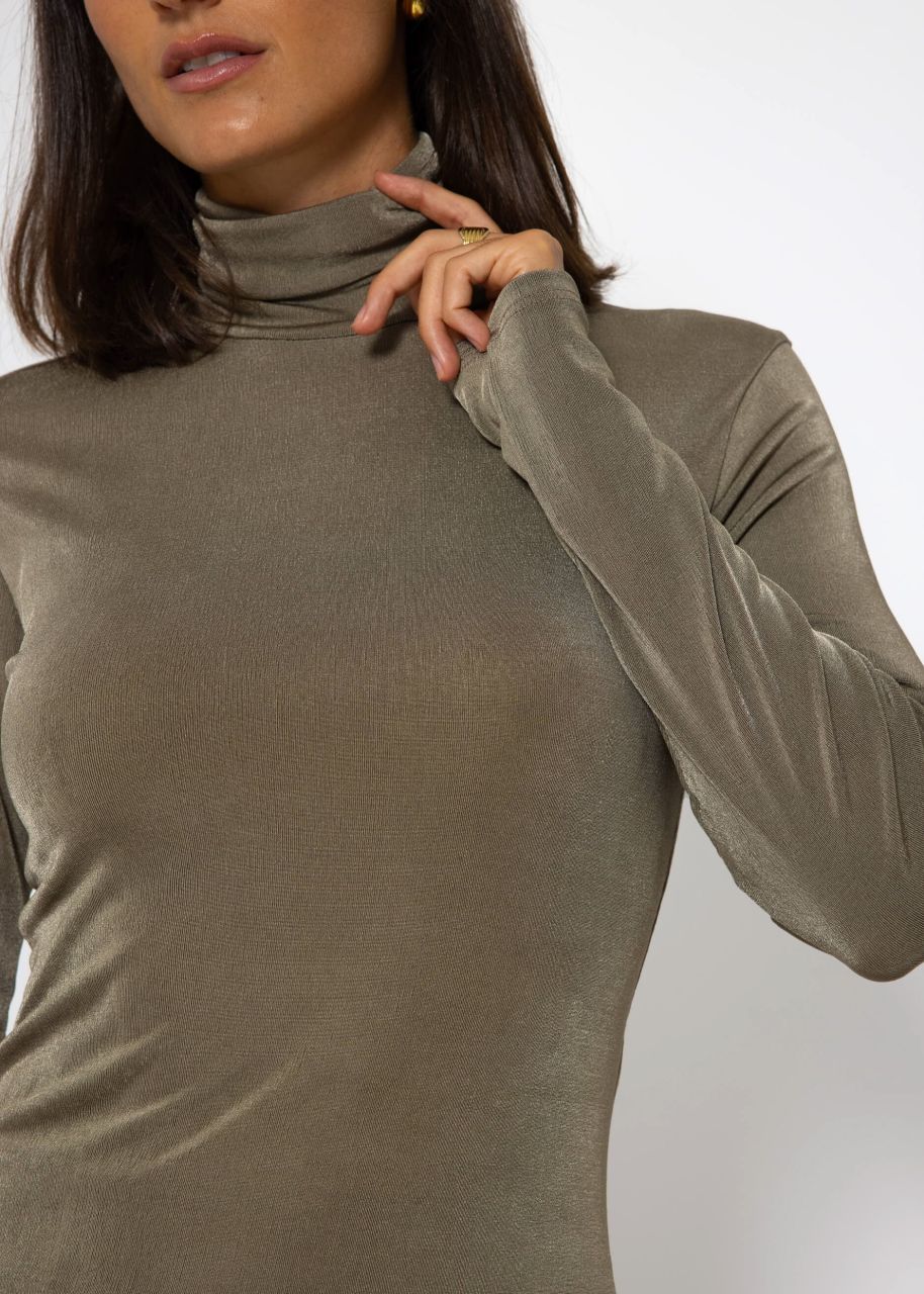 Fließendes Langarmshirt mit Rollkragen und Rückenausschnitt - khaki