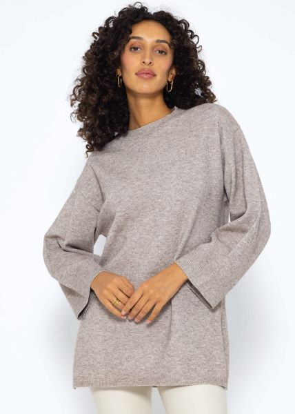 Oversize Pullover mit Seitenschlitzen - taupe
