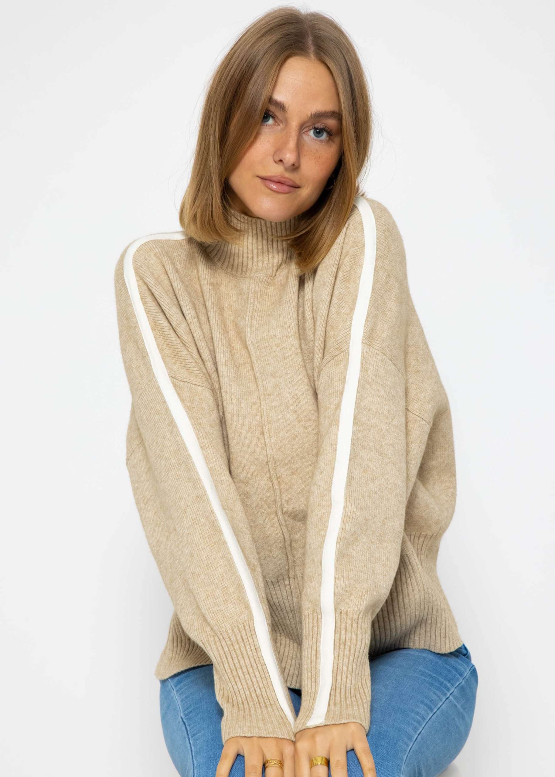 Strickpullover mit hellen Streifen - beige