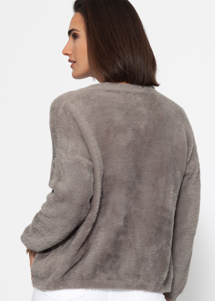 Flauschiger Cardigan mit Knöpfen - taupe