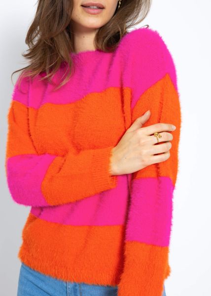 Flauschiger Pullover mit Blockstreifen - pink-orange