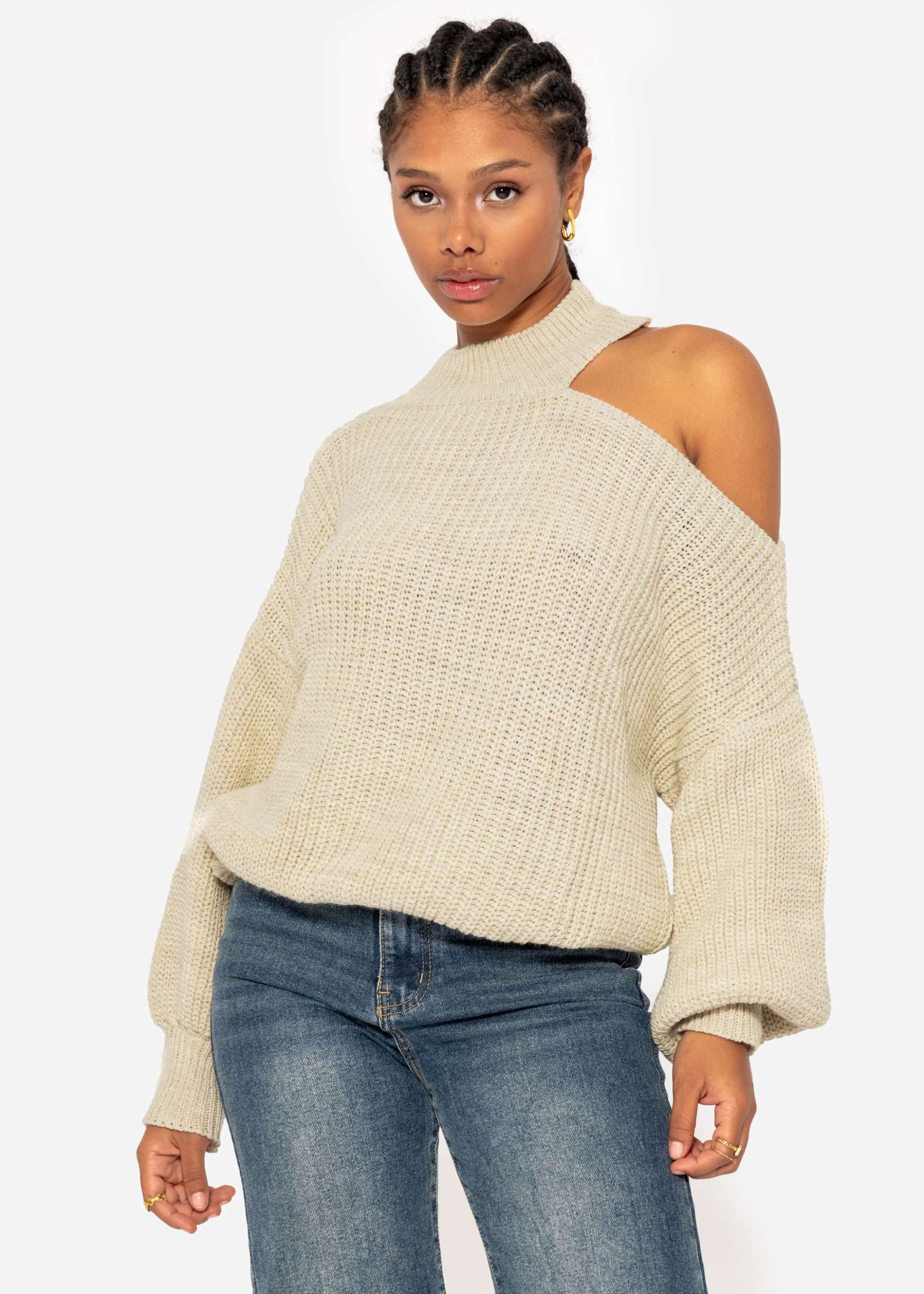 Oversize Cut-Out Pullover - beige