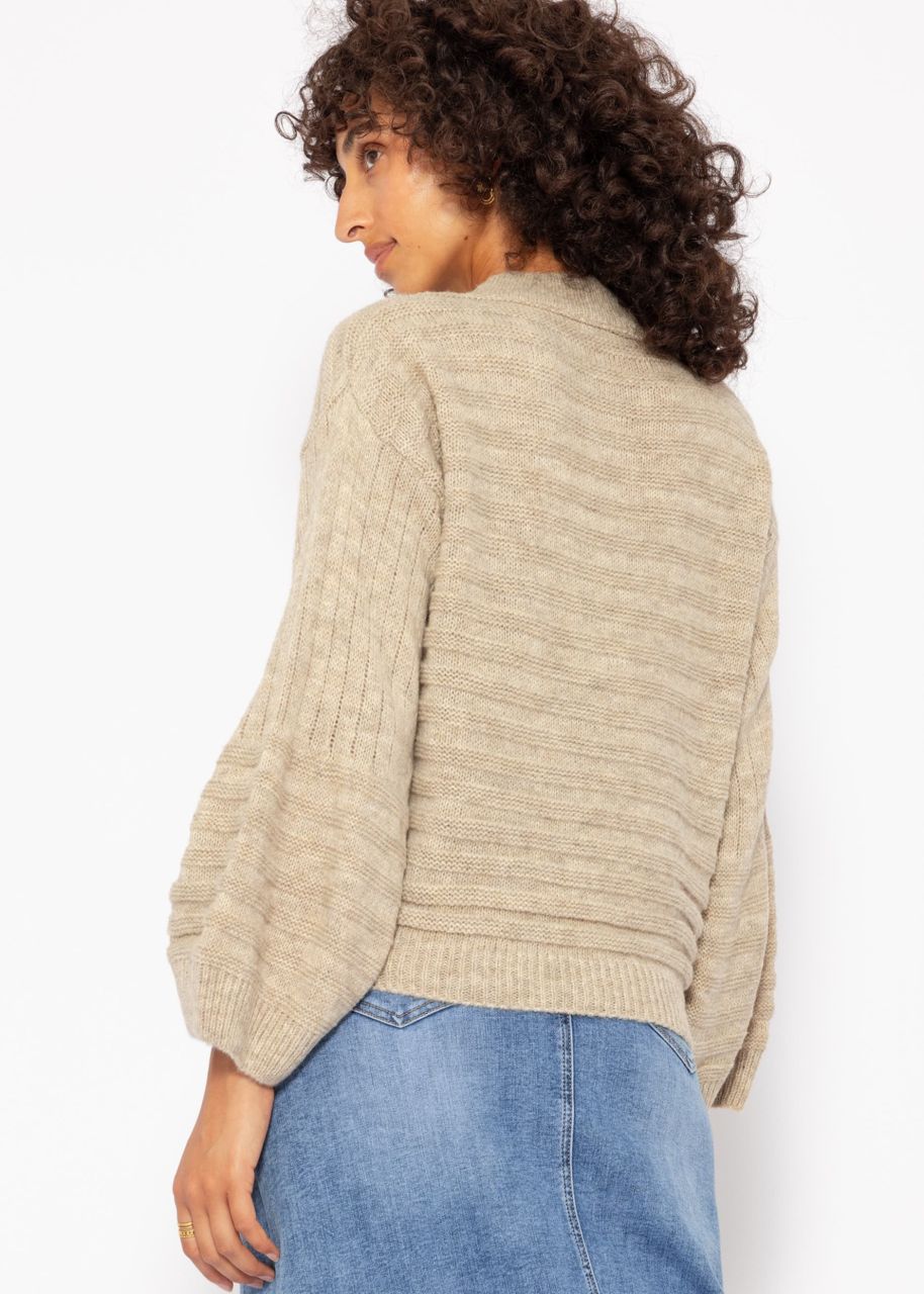 Strukturierter Pullover mit Rundhalsausschnitt - beige