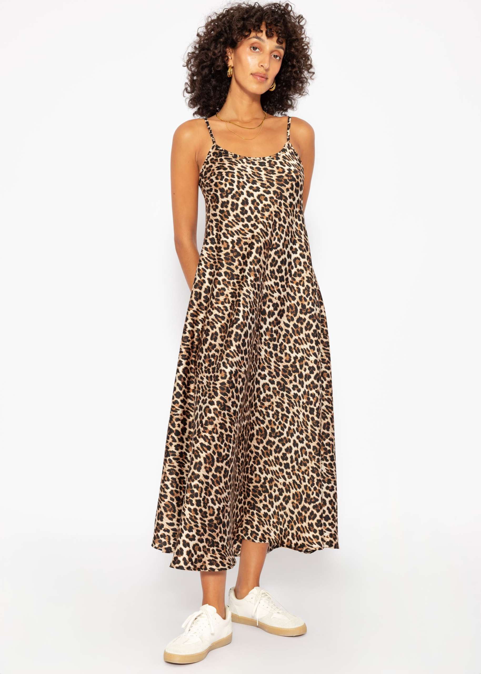 Satin Kleid in Leo-Print - braun