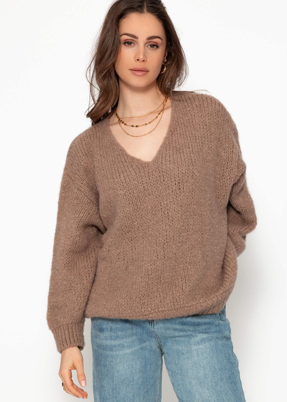 Oversize Pullover mit V-Ausschnitt - hellbraun