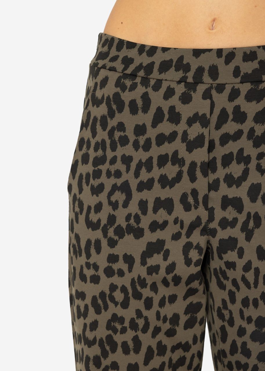 Jersey Chinos in Leo-Print - khaki