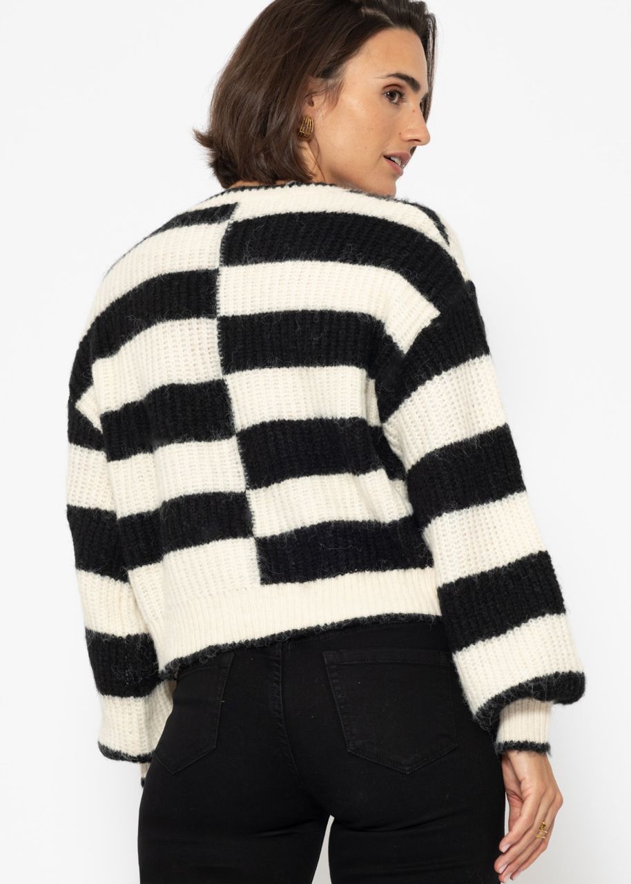 Flauschiger Pullover mit versetzten Blockstreifen - schwarz-offwhite