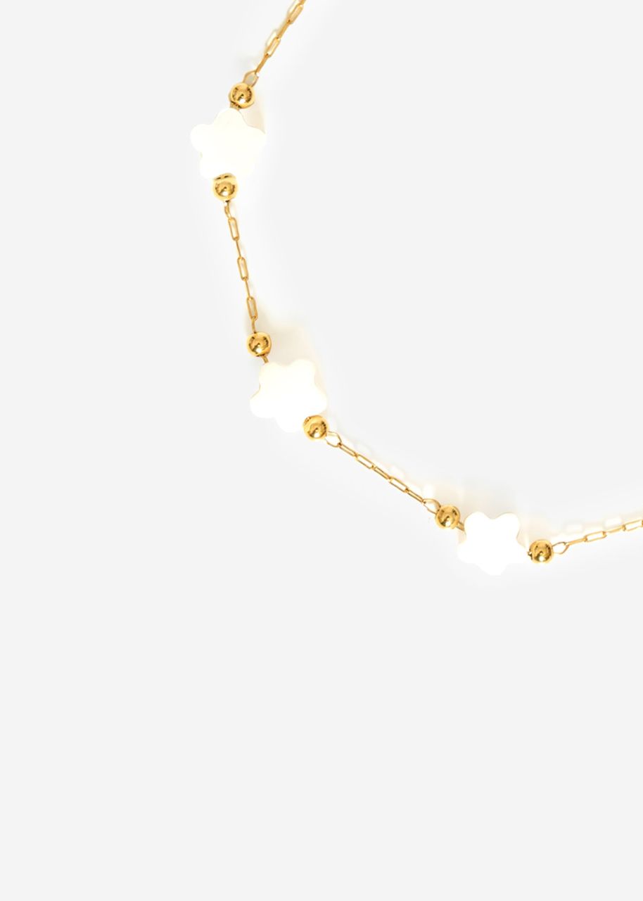 Armband mit weißen Kleeblättern - gold
