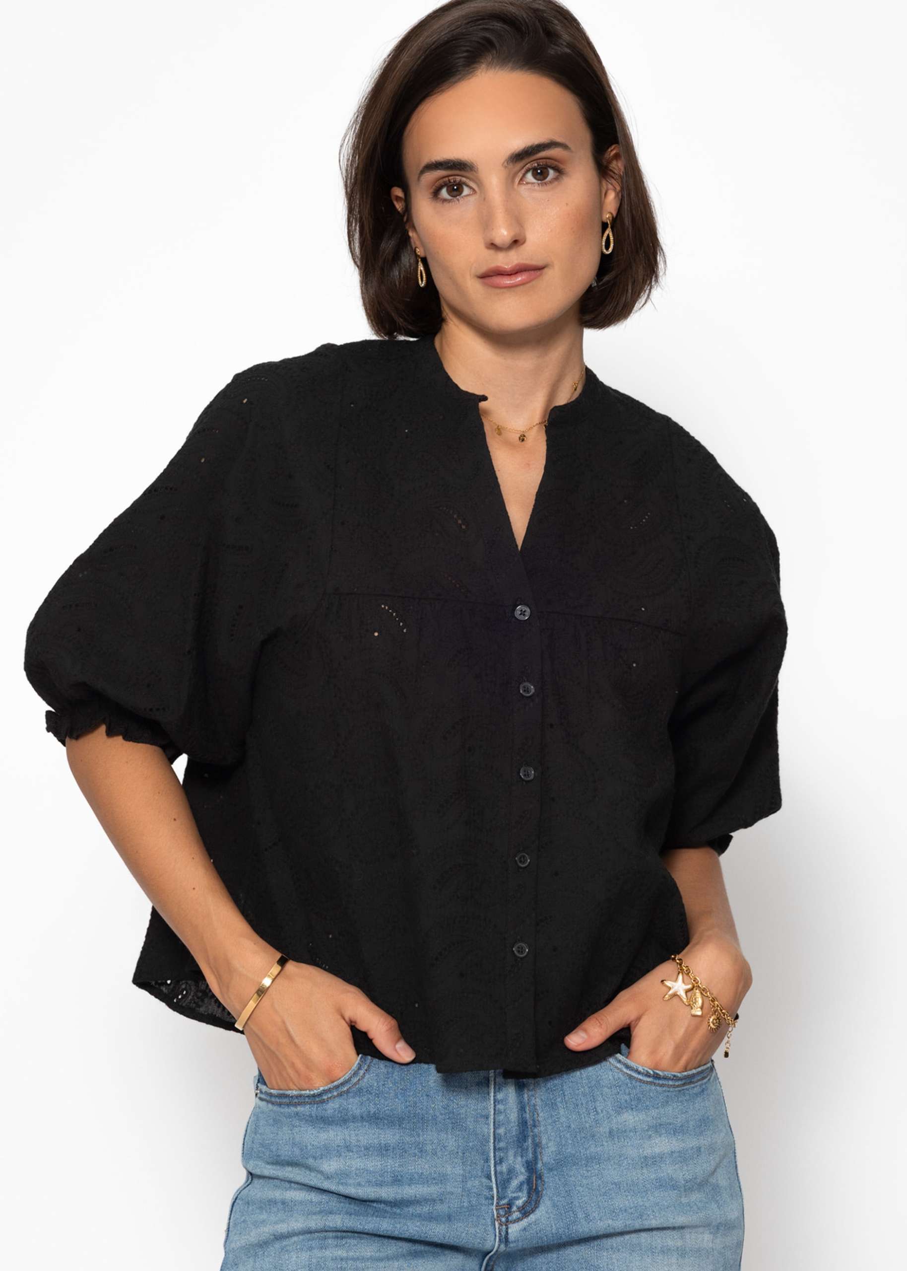 Spitzen Bluse mit kurzen Ballonärmeln - schwarz