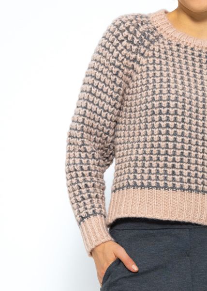 Flauschiger Pullover mit Muster - rosa-grau