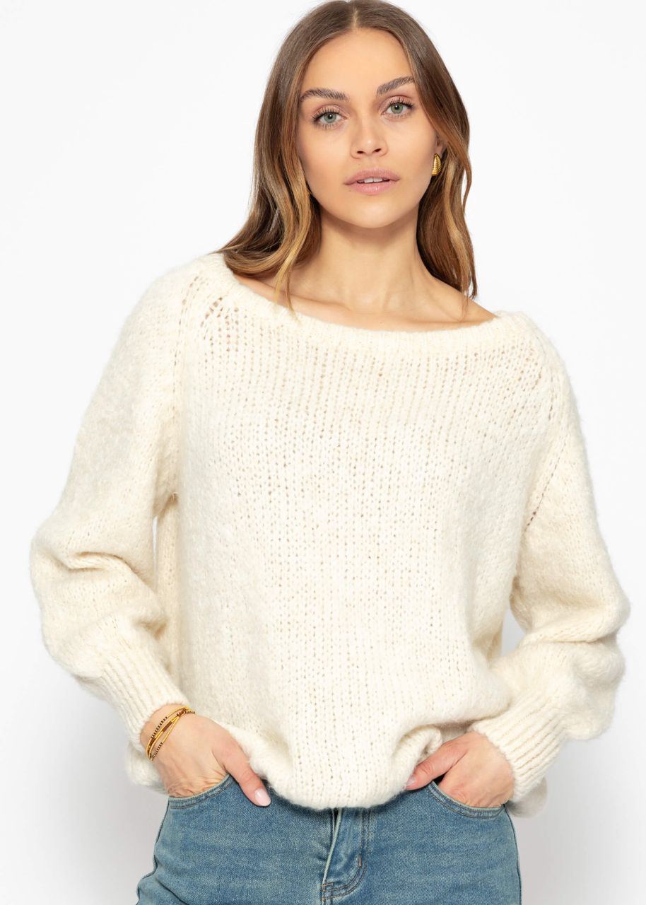 Flauschiger Pullover mit U-Boot Ausschnitt - offwhite