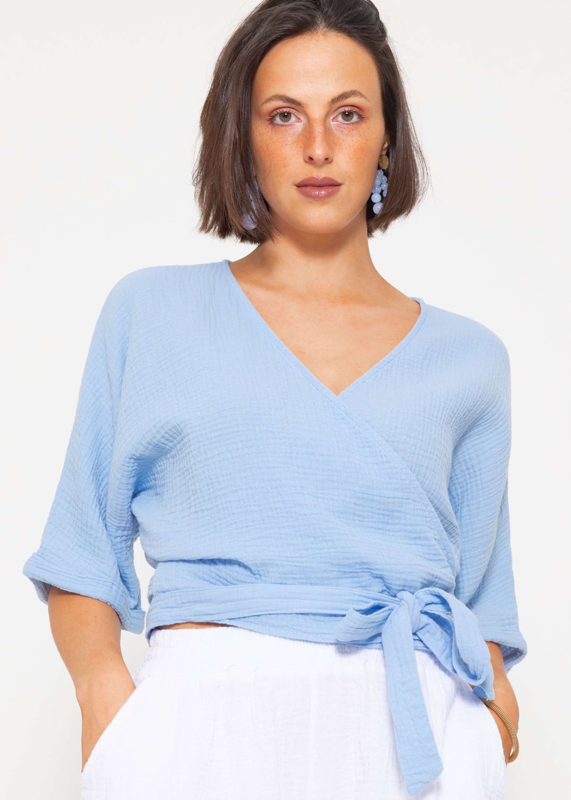 Musselin Bluse zum Wickeln - hellblau