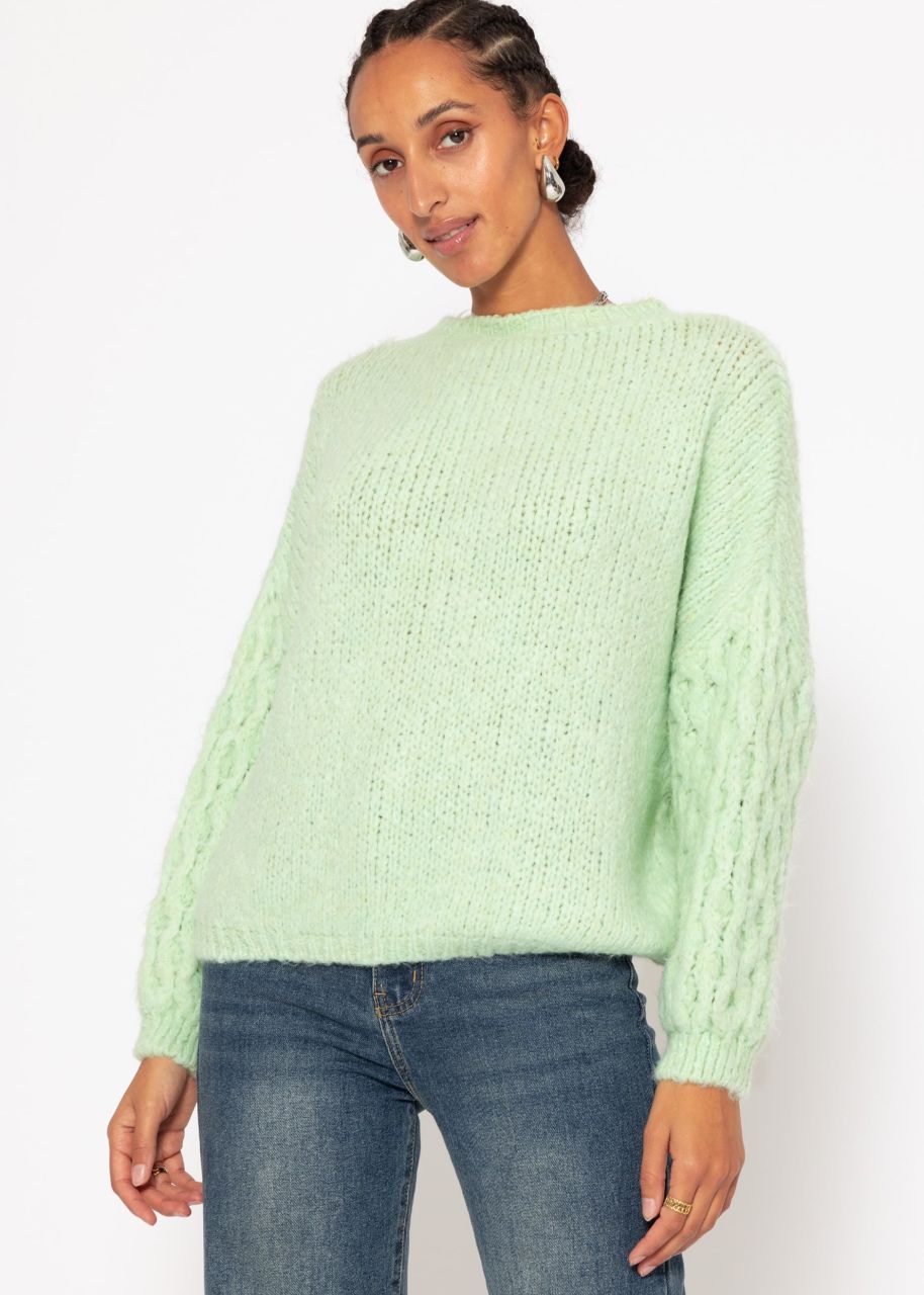 Flauschiger Strickpullover - salbeigrün