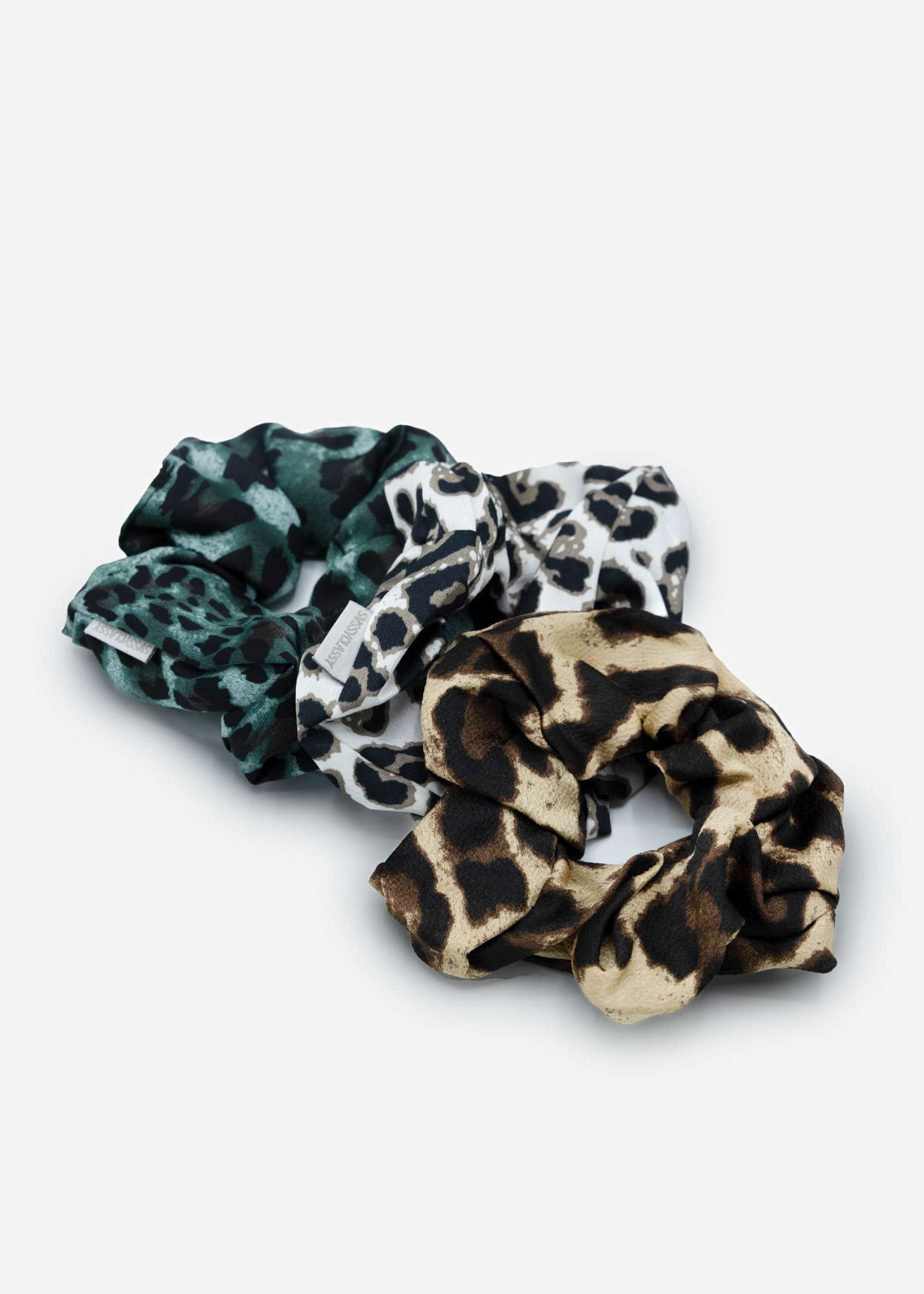 3er Set Scrunchies in Leo Print - offwhite-grün-beige