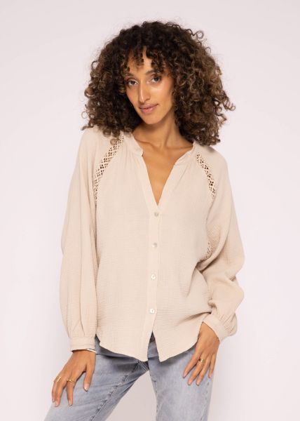 Musselin Bluse mit Spitzenborte, beige