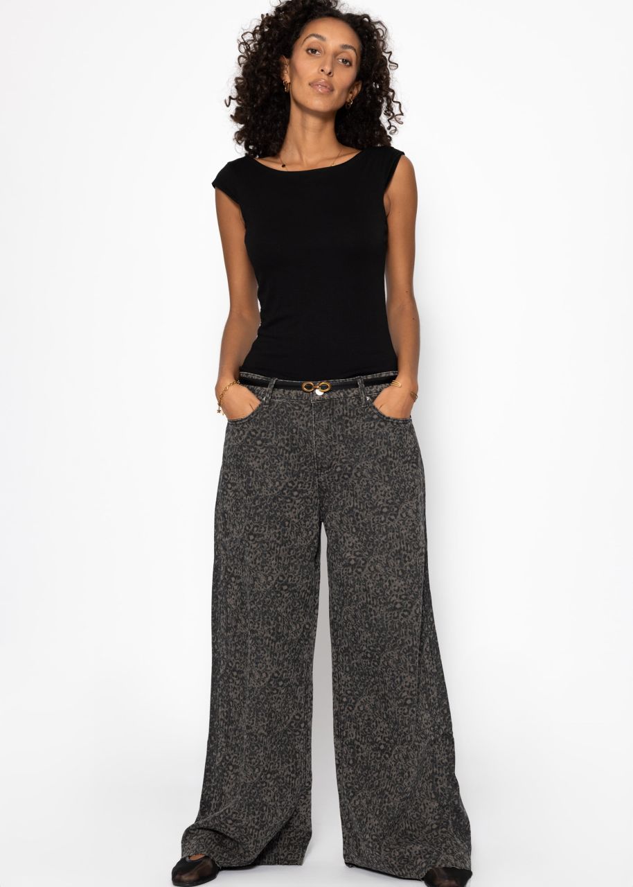 Weite Baggy-Jeans mit Leo-Print - braun