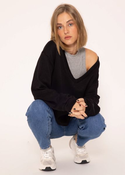 Oversize Sweater mit tiefem V-Ausschnitt, schwarz