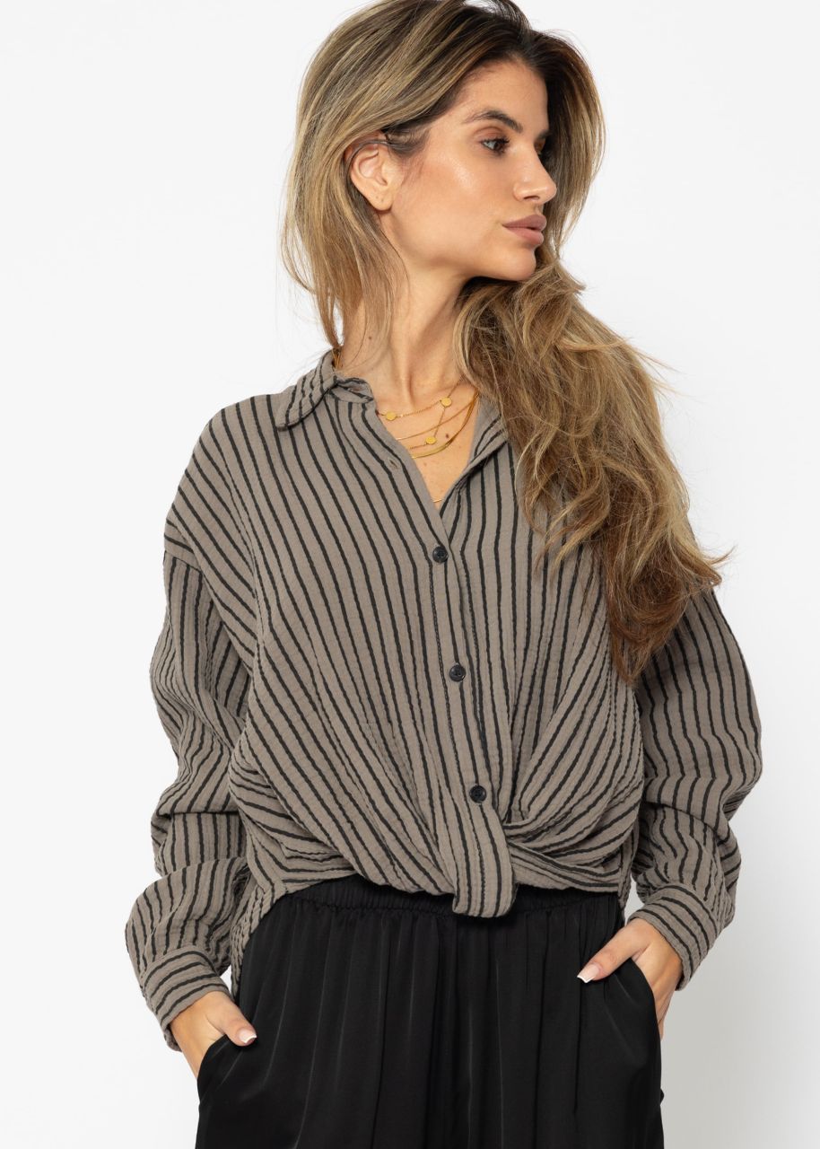 Gestreifte Musselin Bluse mit Knoten - taupe-schwarz