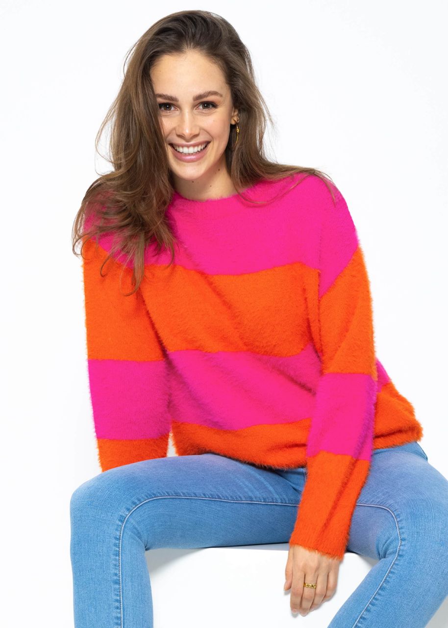 Flauschiger Pullover mit Blockstreifen - pink-orange