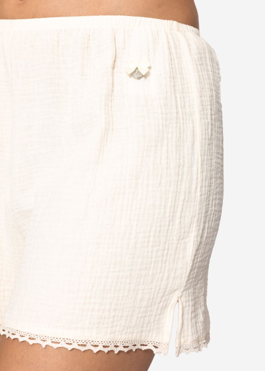Musselin Pyjamashorts mit Spitzenborte - beige