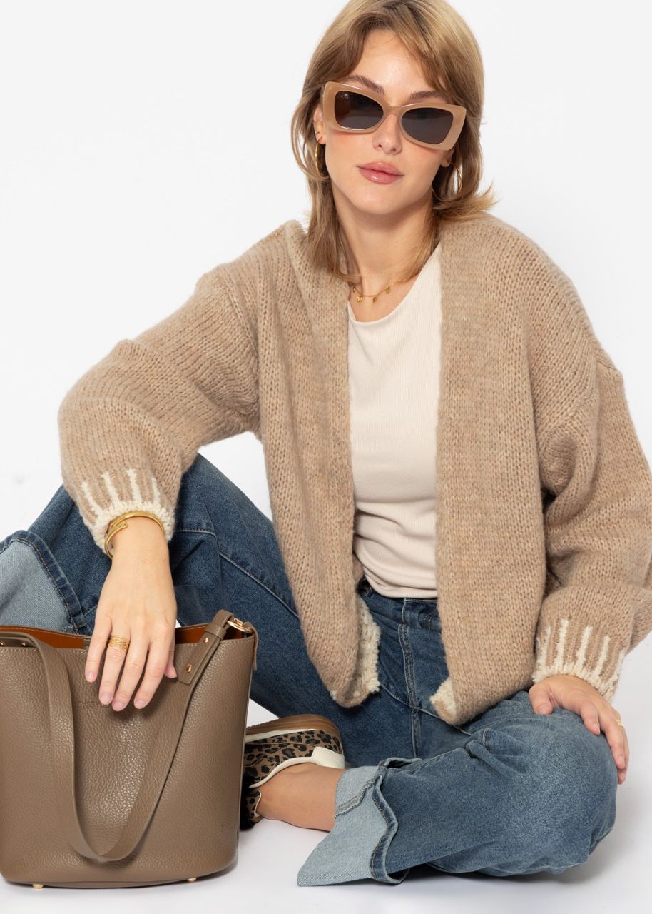 Lose fallende Strickjacke mit betontem Saum - camel