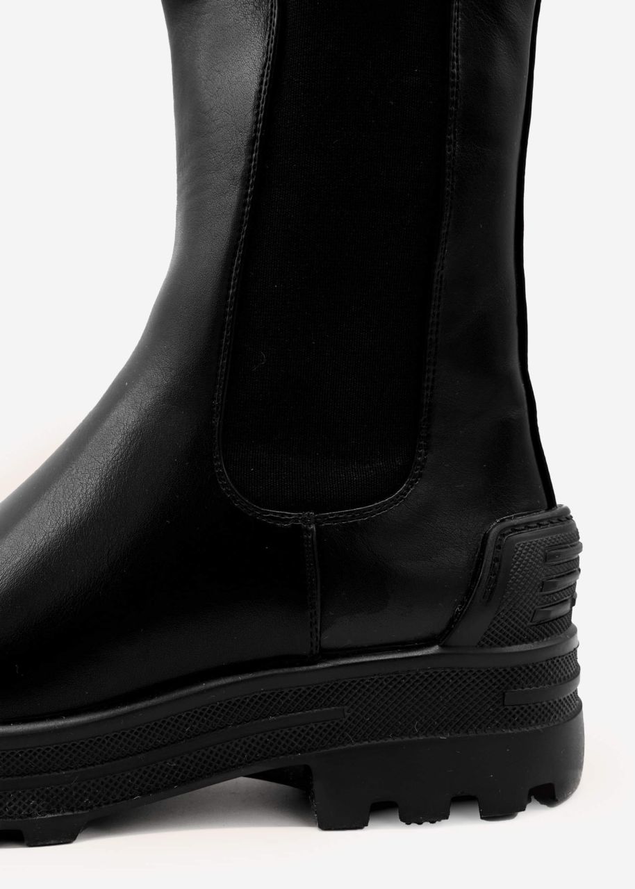 Combat-Boots mit betonter Kappe, schwarz