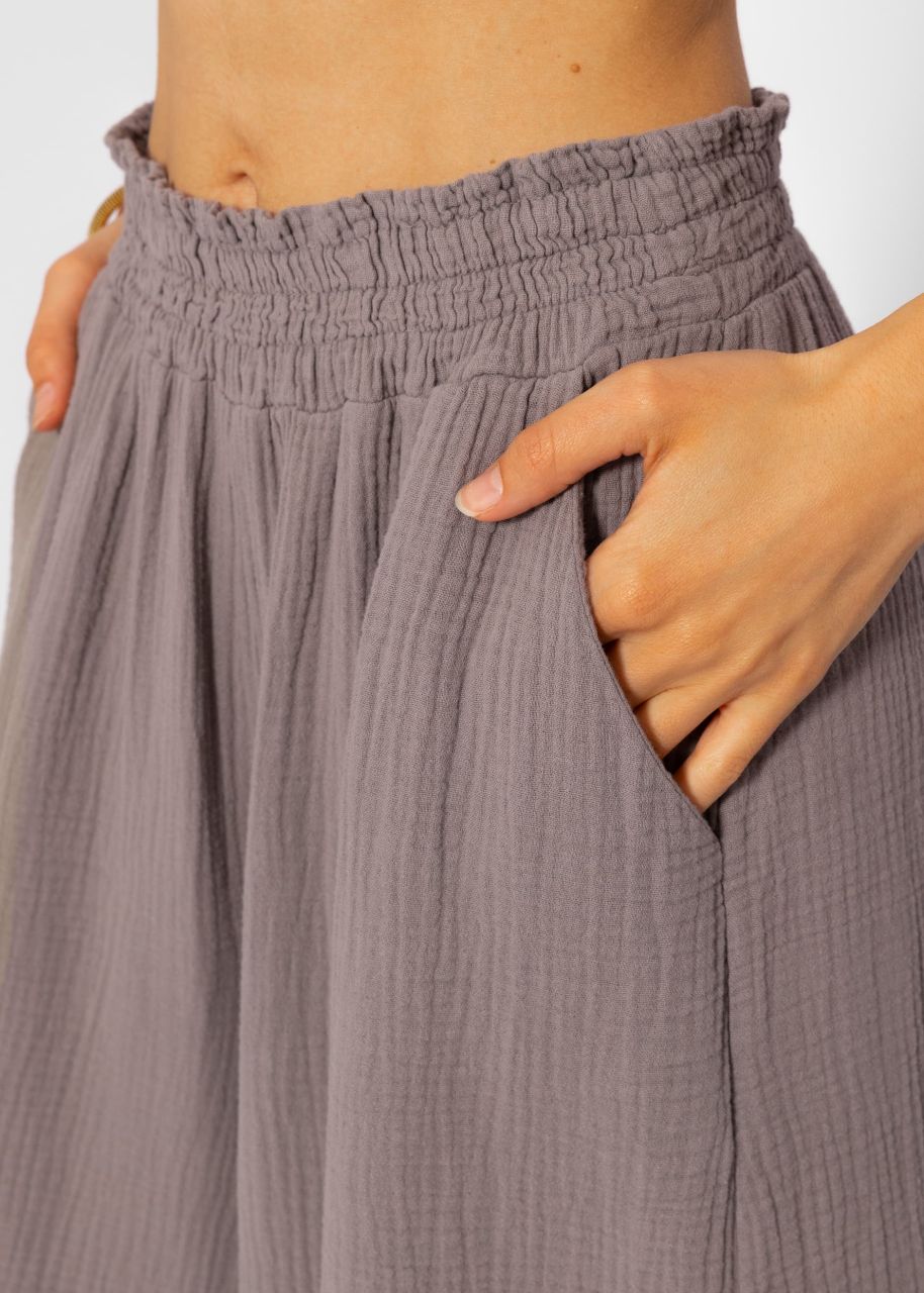 Musselin Pants mit weitem Bein - taupe