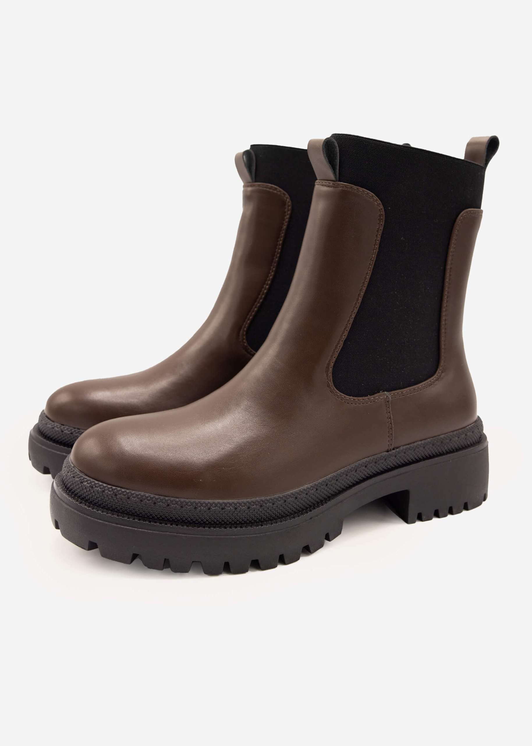 Chelsea-Boots mit schwarzem Stretcheinsatz, schokobraun